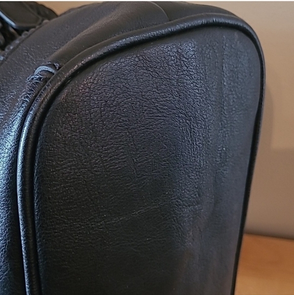 London Fog Black Woven Shoulder Bag - Picture 6 of 8